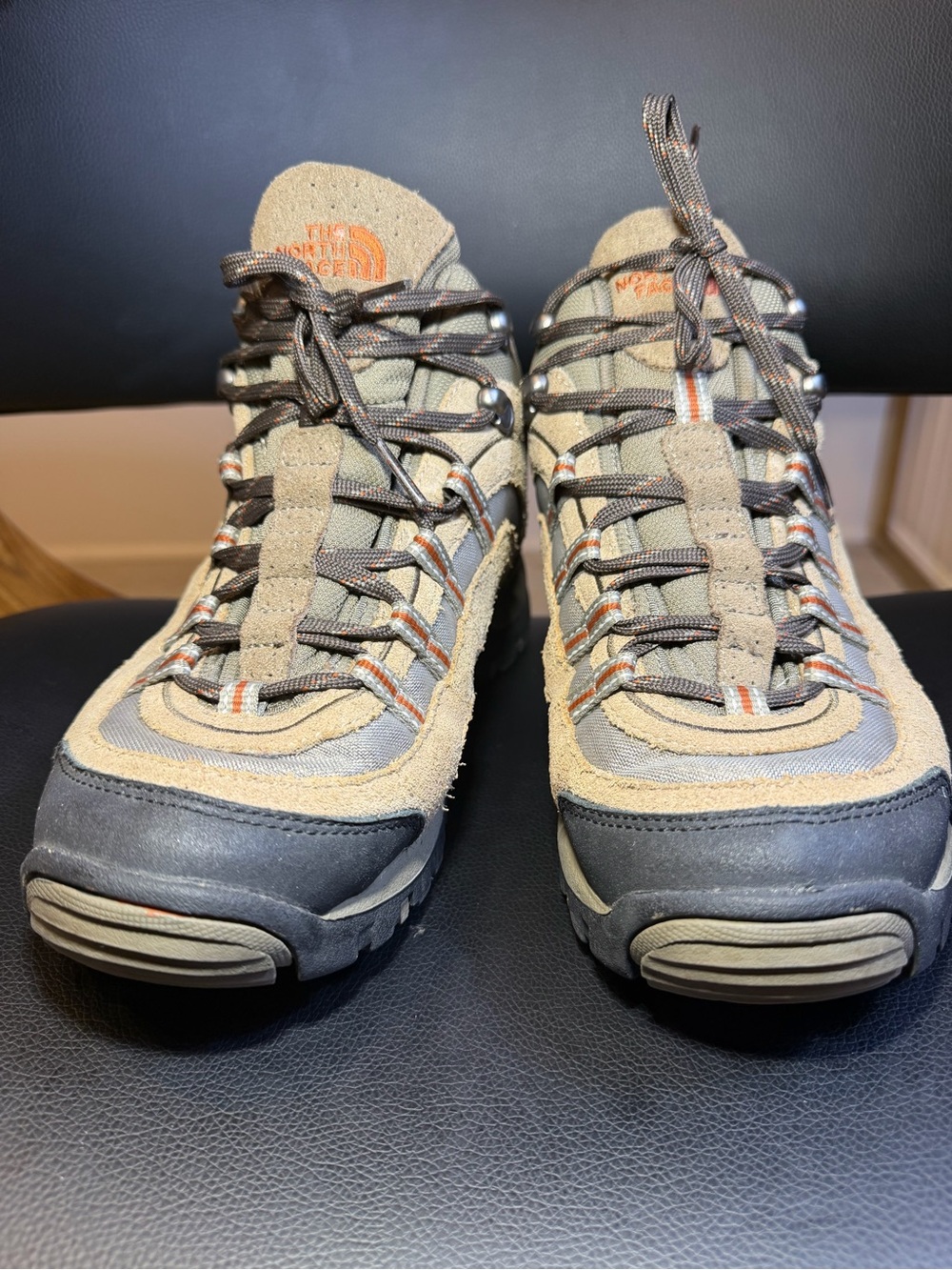 The North Face Tan and Gray Waterproof Hiking Boots Men’s Sz 8.5 - Picture 3 of 13